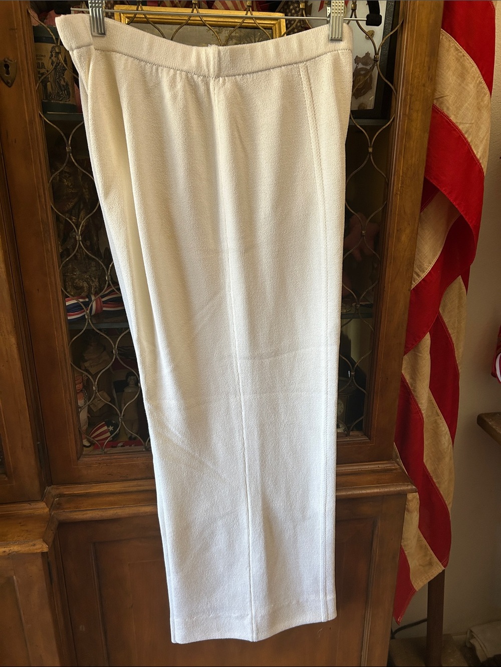 Classic White Straight-Leg Trousers st. John perfect for summer size 16